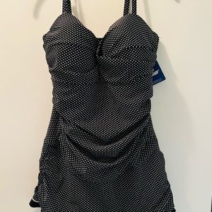 Hilor One Piece Tummy Control Ruffle Swimdress w/ Built in Swim Brief - NEW